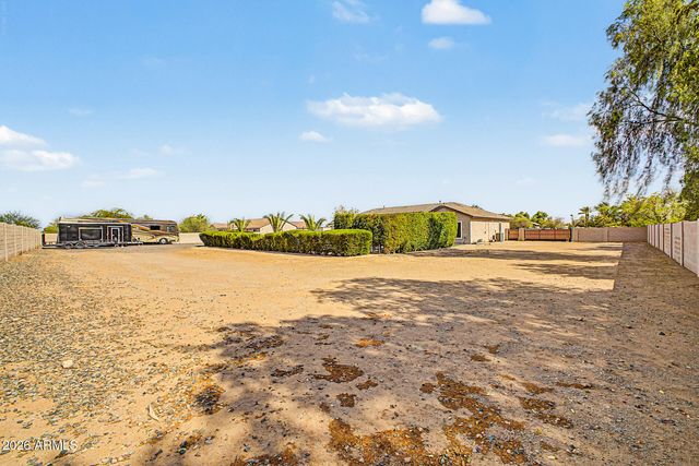 14284 W BECKER Lane, Surprise, AZ 85379