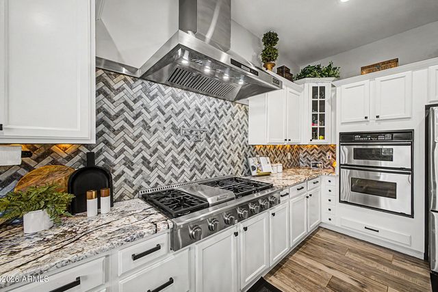 14284 W BECKER Lane, Surprise, AZ 85379