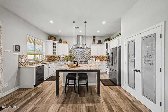 14284 W BECKER Lane, Surprise, AZ 85379