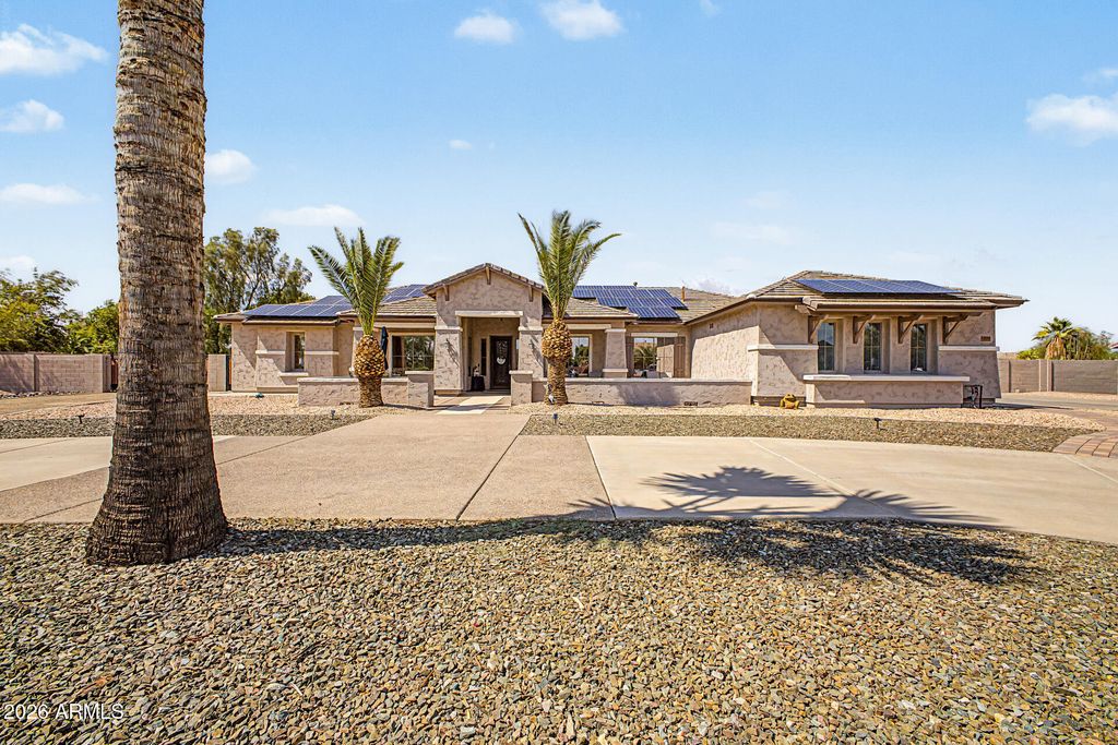 14284 W BECKER Lane, Surprise, AZ 85379 — exterior