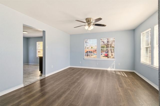 2115 Roanoke Avenue, Dallas, TX 75235