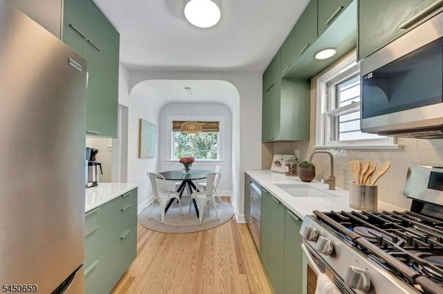148 Essex Ave, Glen Ridge Boro Twp., NJ 07028