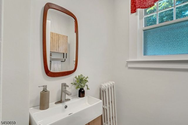 148 Essex Ave, Glen Ridge Boro Twp., NJ 07028