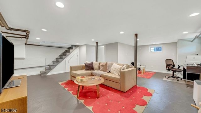 148 Essex Ave, Glen Ridge Boro Twp., NJ 07028