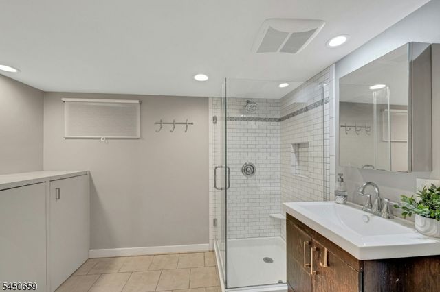148 Essex Ave, Glen Ridge Boro Twp., NJ 07028
