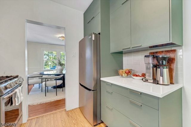 148 Essex Ave, Glen Ridge Boro Twp., NJ 07028