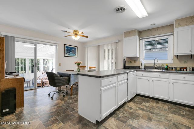 109 Freeport Boulevard, Toms River, NJ 08757
