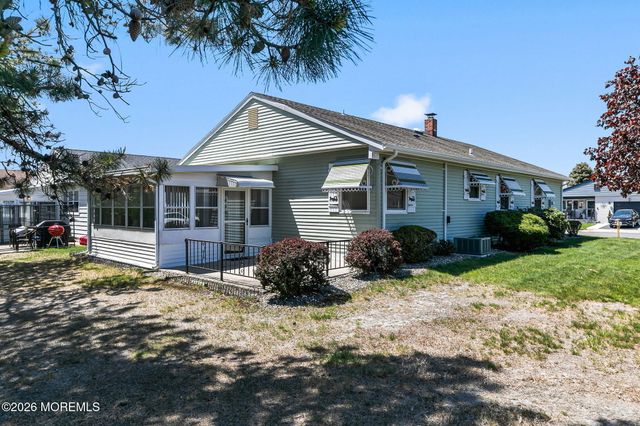 109 Freeport Boulevard, Toms River, NJ 08757
