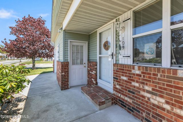 109 Freeport Boulevard, Toms River, NJ 08757