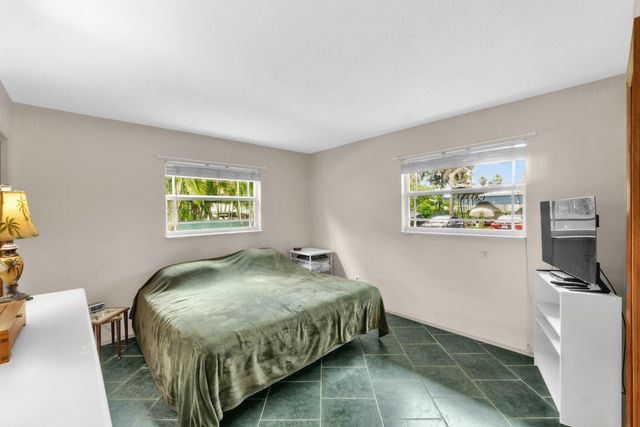 6863 Imperial Drive, West Palm Beach, FL 33411