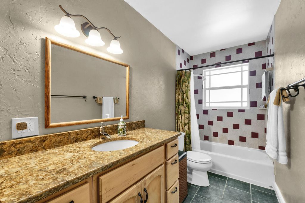 Image 30 of property listing at 6863 Imperial Drive, West Palm Beach, FL 33411