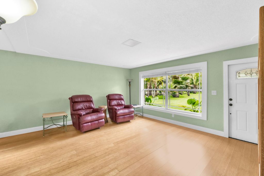 Image 33 of property listing at 6863 Imperial Drive, West Palm Beach, FL 33411