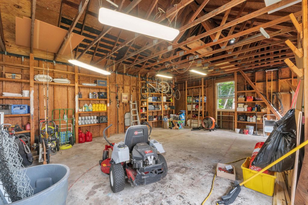 Image 35 of property listing at 6863 Imperial Drive, West Palm Beach, FL 33411