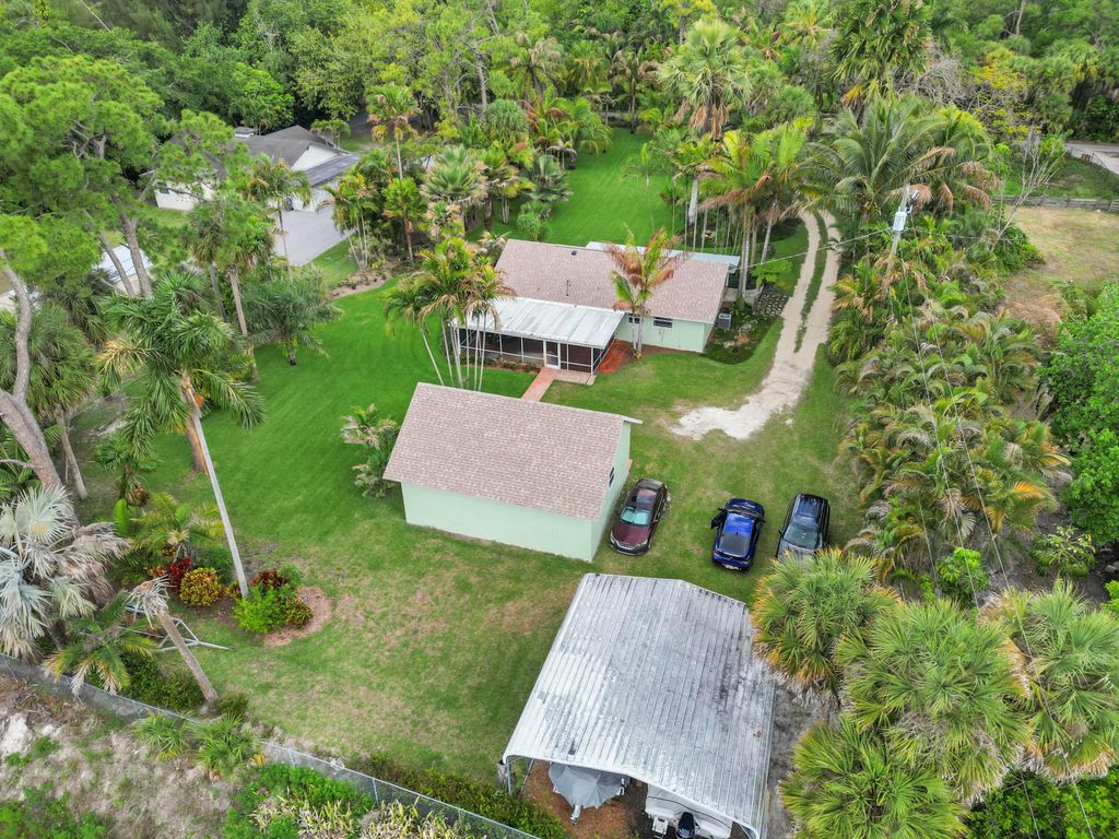 Image 37 of property listing at 6863 Imperial Drive, West Palm Beach, FL 33411