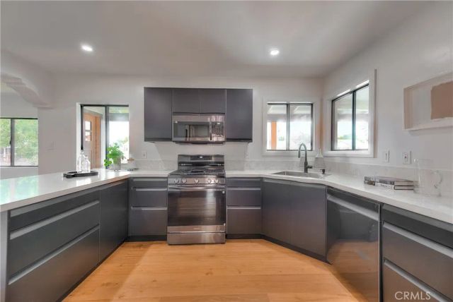 1506 N Niagara, Burbank, CA 91505