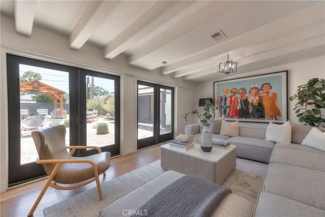 1506 N Niagara, Burbank, CA 91505