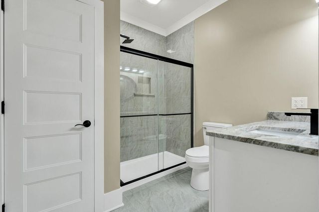 1685 Ridge View Dr, Dalton, GA 30720