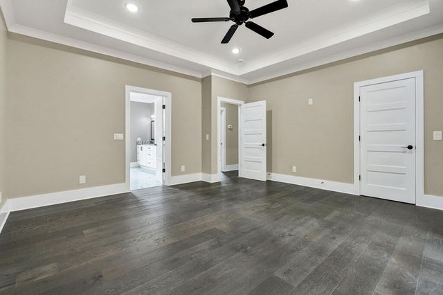 1685 Ridge View Dr, Dalton, GA 30720
