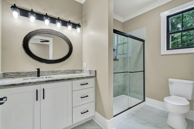 1685 Ridge View Dr, Dalton, GA 30720