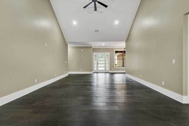 1685 Ridge View Dr, Dalton, GA 30720