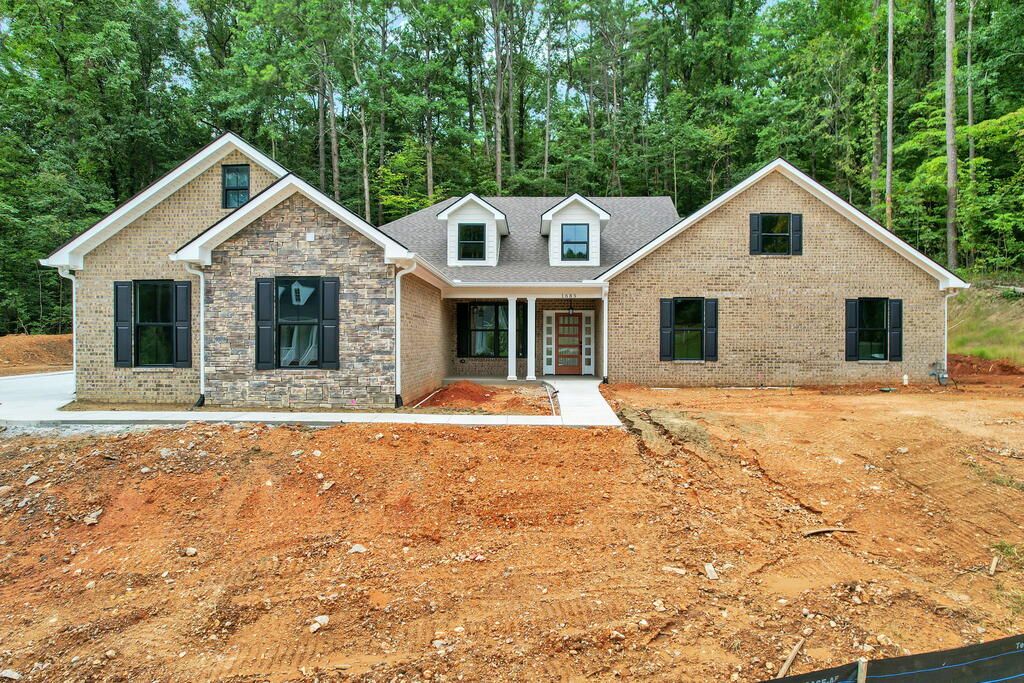 1685 Ridge View Dr, Dalton, GA 30720