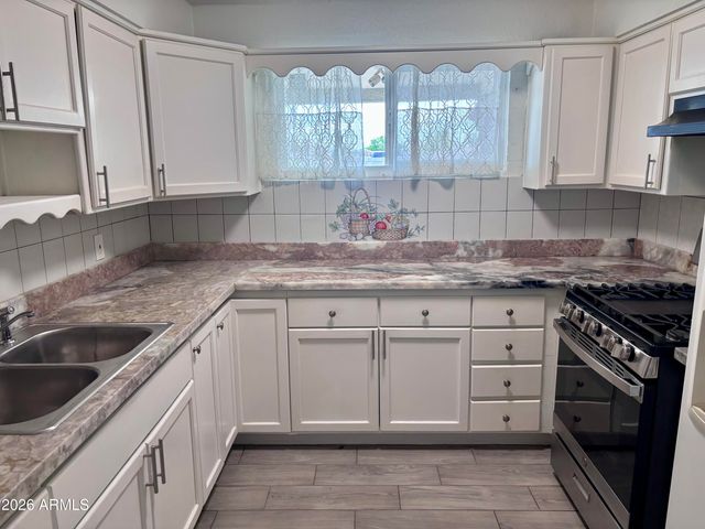 4720 N 49TH Drive, Phoenix, AZ 85031