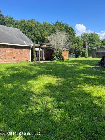 218 White Boulevard, Ocean Springs, MS 39564