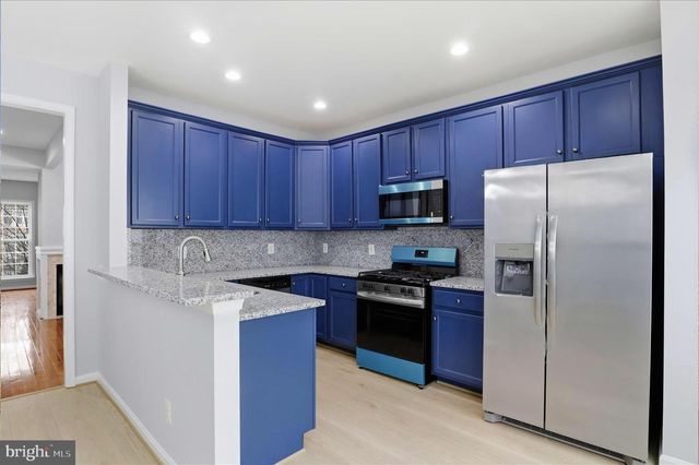 5307 GRANITE STEP TRL, Centreville, VA 20120