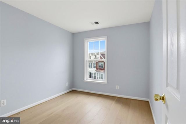 5307 GRANITE STEP TRL, Centreville, VA 20120