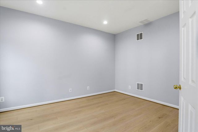 5307 GRANITE STEP TRL, Centreville, VA 20120