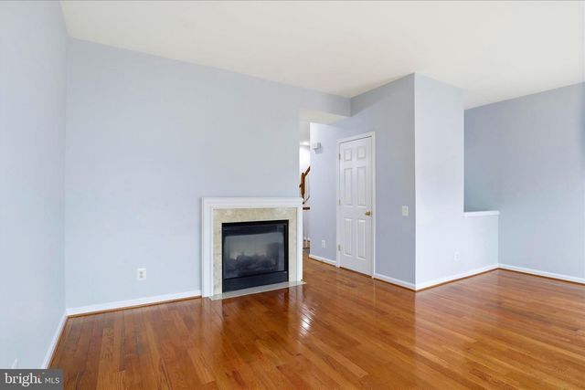 5307 GRANITE STEP TRL, Centreville, VA 20120