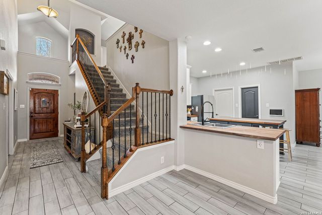 1450 Sparrow Song, San Antonio, TX 78260