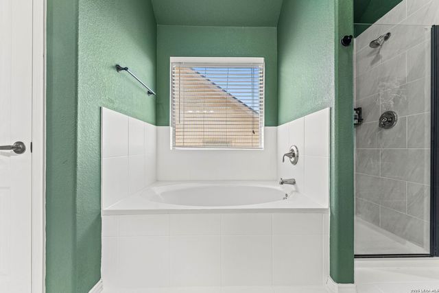 1450 Sparrow Song, San Antonio, TX 78260