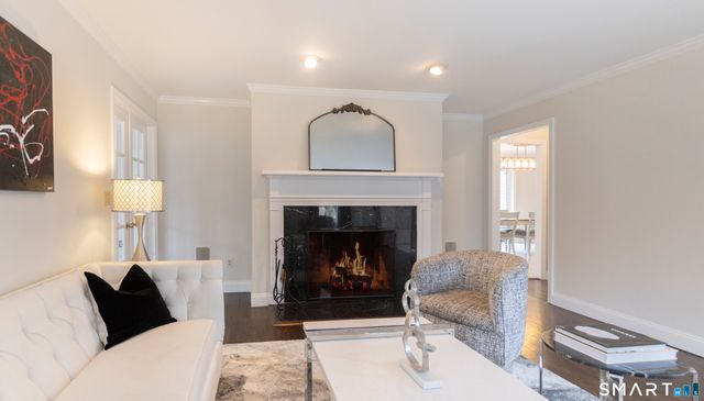 3 Crescent Lane, Trumbull, CT 06611