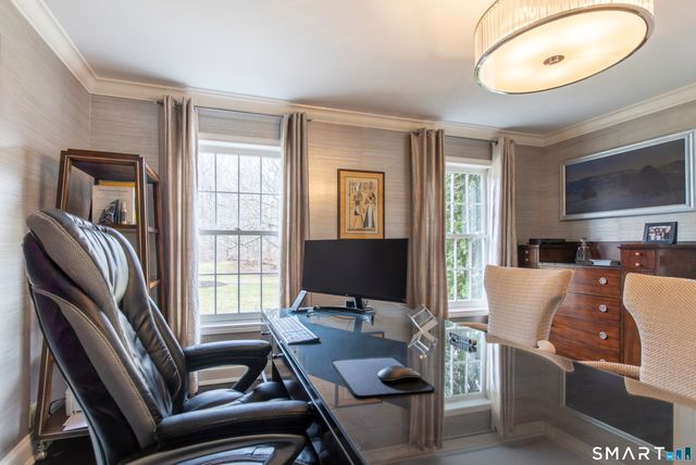 3 Crescent Lane, Trumbull, CT 06611