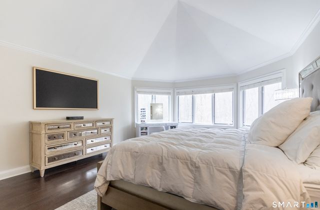 3 Crescent Lane, Trumbull, CT 06611