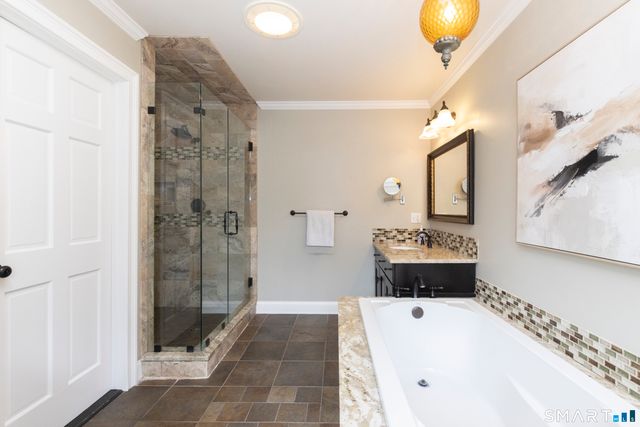 3 Crescent Lane, Trumbull, CT 06611