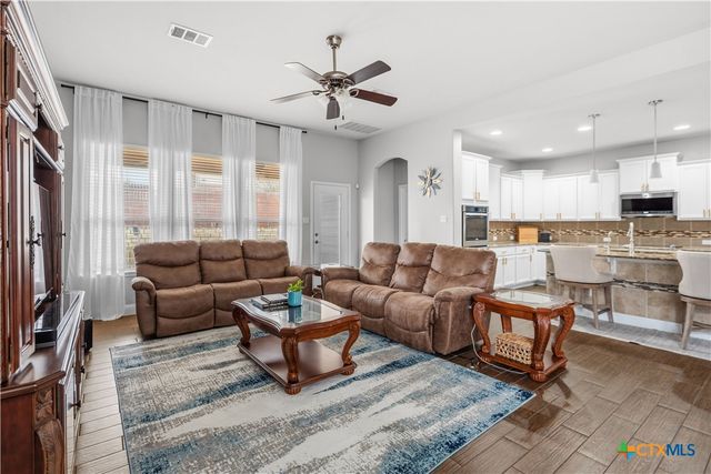 823 Olive Lane, Harker Heights, TX 76548