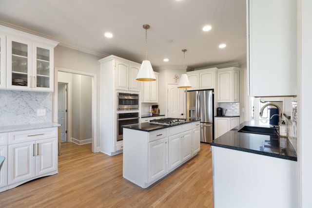 1220 White Rock Rd, Spring Hill, TN 37174