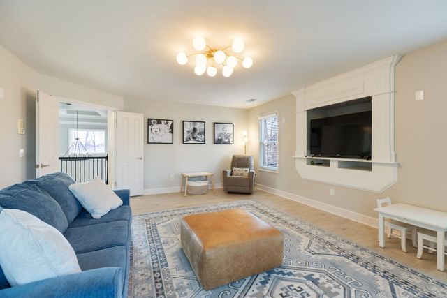 1220 White Rock Rd, Spring Hill, TN 37174