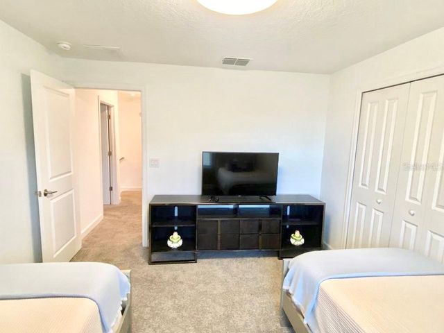 8955 CABOT CLIFFS DRIVE, Davenport, FL 33896