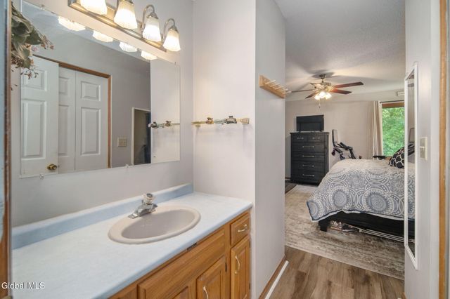 4034 Georgetown Square, Guilderland, NY 12303