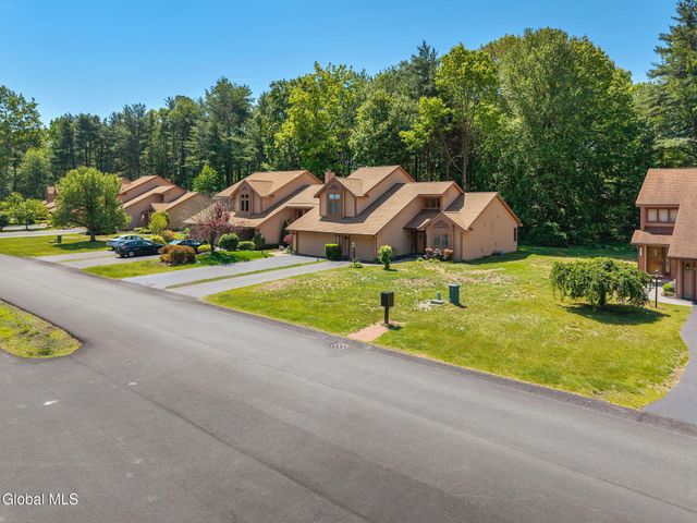 4034 Georgetown Square, Guilderland, NY 12303