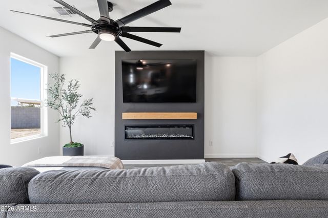 1461 E TUSCANY Street, Casa Grande, AZ 85122