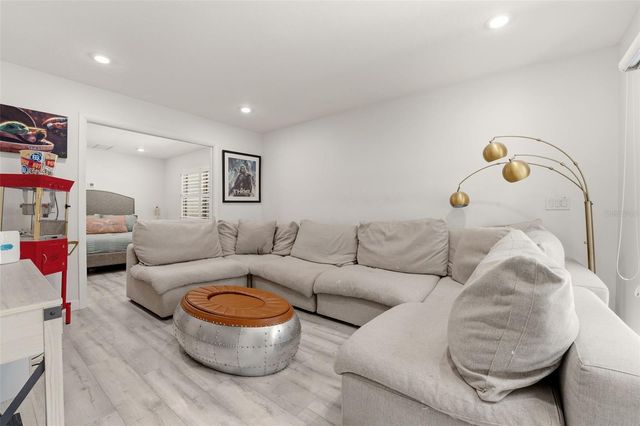 765 SIESTA KEY CIRCLE, Sarasota, FL 34242