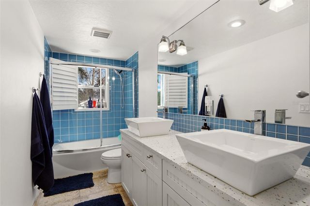 765 SIESTA KEY CIRCLE, Sarasota, FL 34242