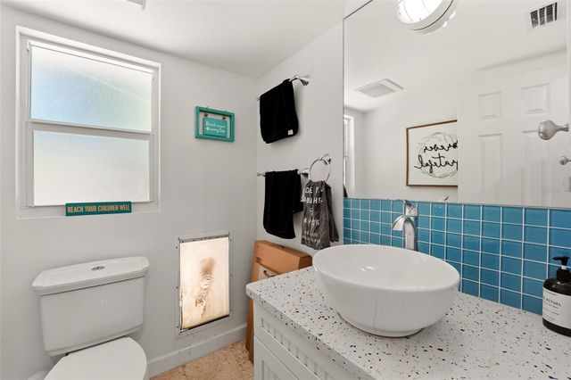 765 SIESTA KEY CIRCLE, Sarasota, FL 34242