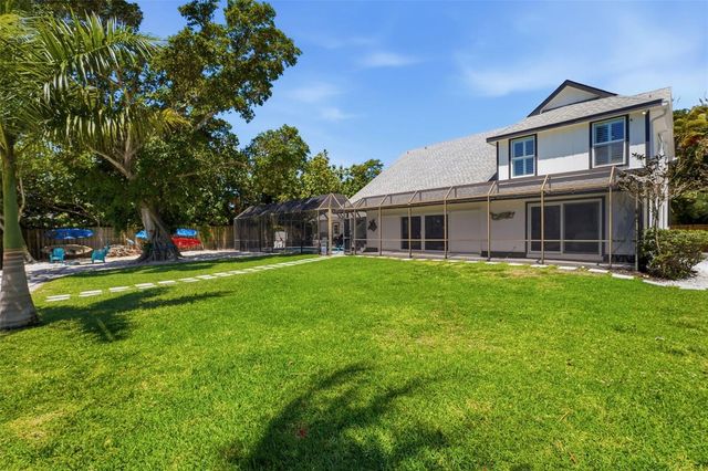 765 SIESTA KEY CIRCLE, Sarasota, FL 34242