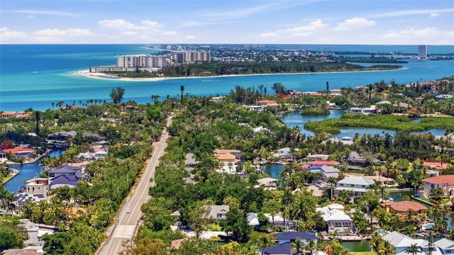 765 SIESTA KEY CIRCLE, Sarasota, FL 34242
