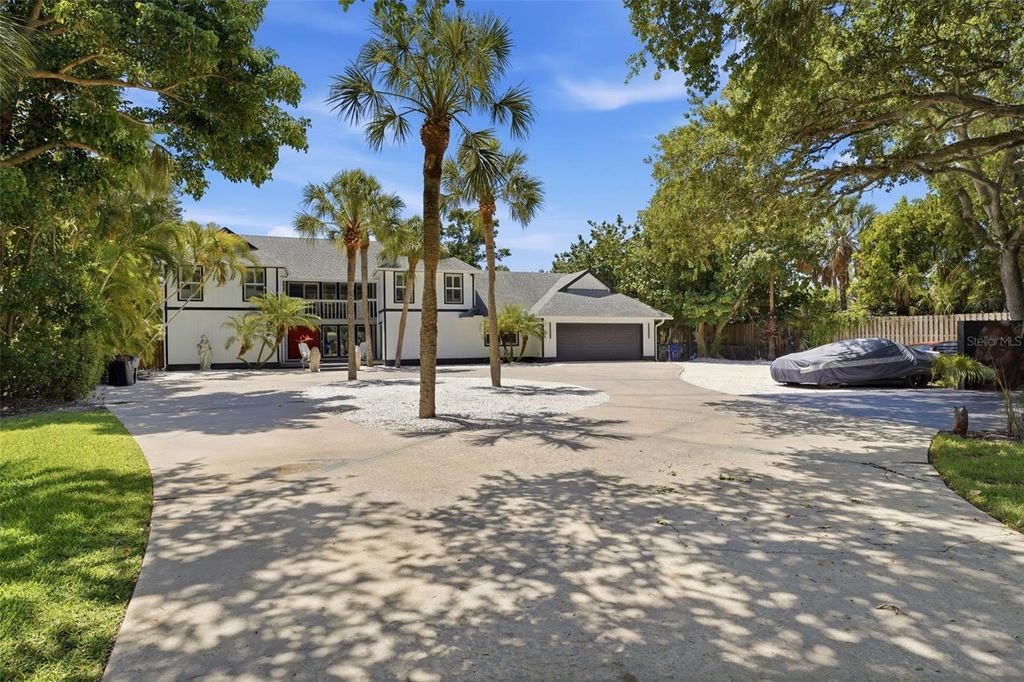 765 SIESTA KEY CIRCLE, Sarasota, FL 34242